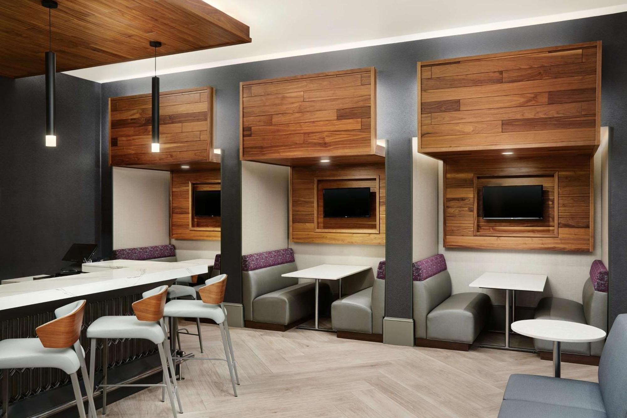 Embassy Suites By Hilton Atlanta Airport North Hapeville Exteriér fotografie