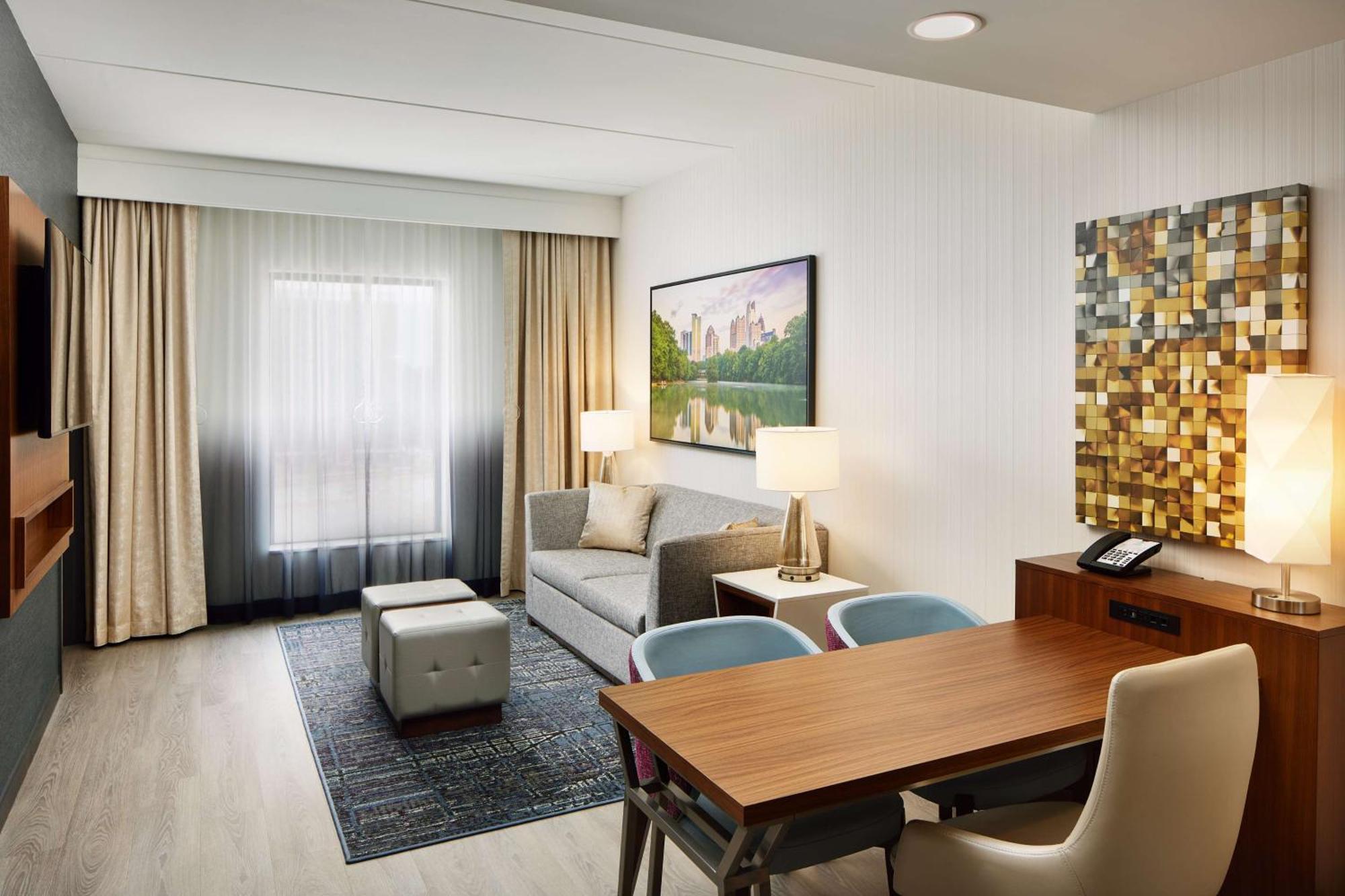Embassy Suites By Hilton Atlanta Airport North Hapeville Exteriér fotografie