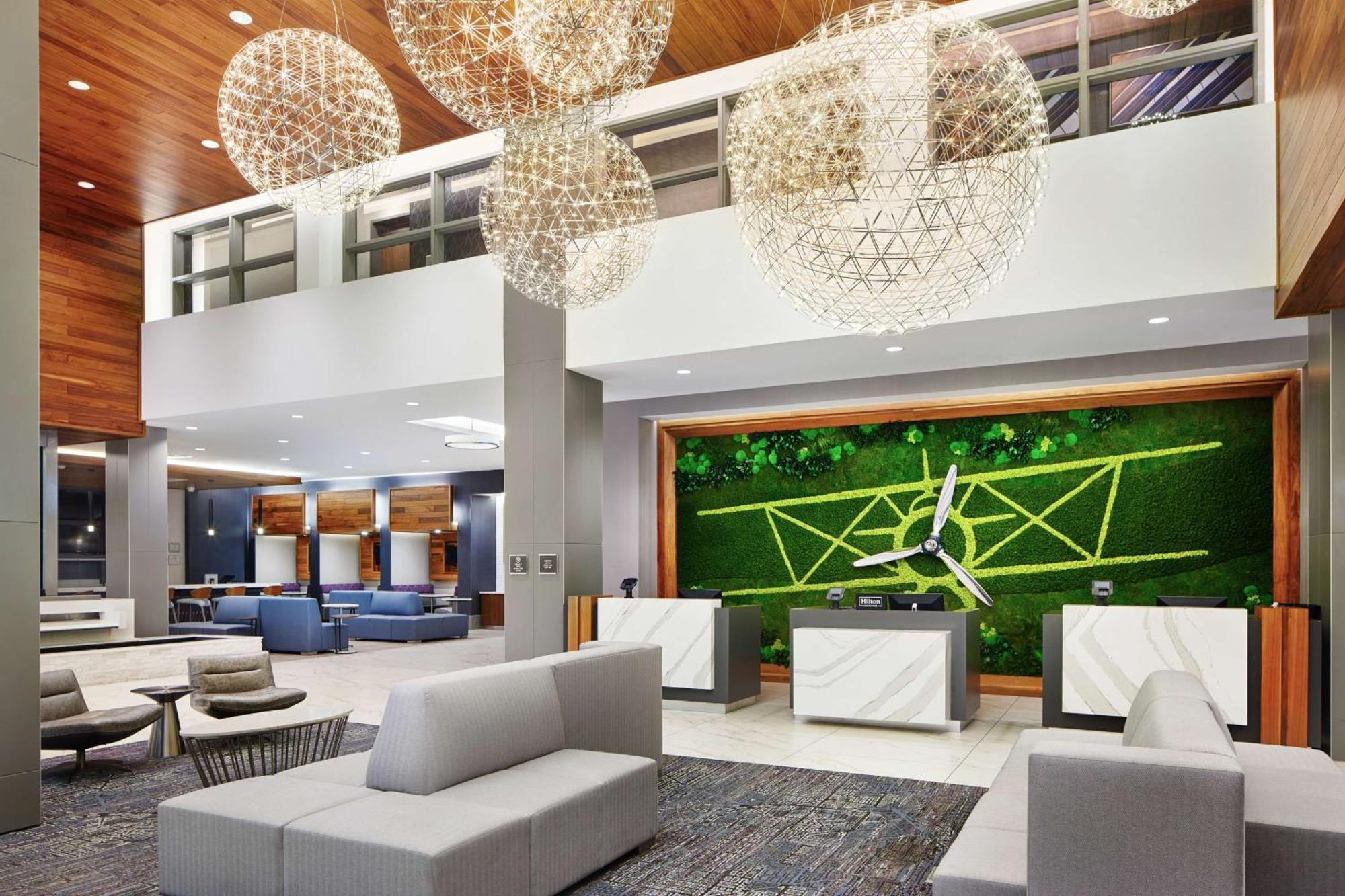 Embassy Suites By Hilton Atlanta Airport North Hapeville Exteriér fotografie